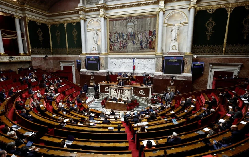 Francia: la Asamblea Nacional inhabilitó a un diputado de extrema derecha por exabruptos racistas