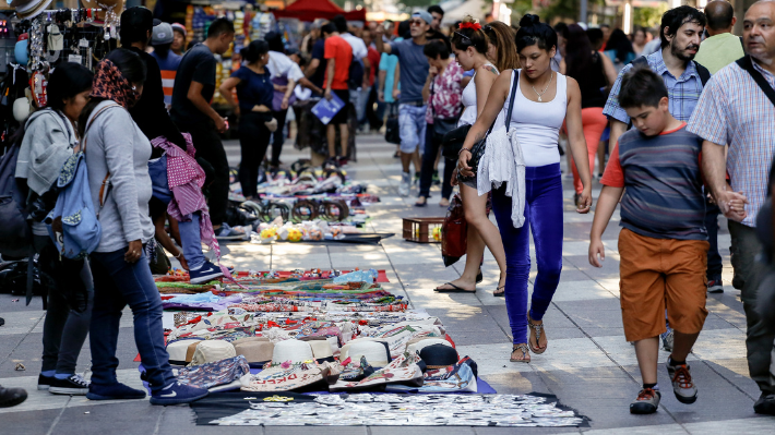 Informalidad laboral en Chile: Un reto para jóvenes y mayores