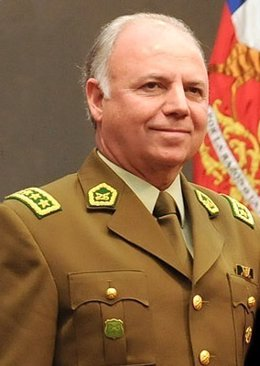 Eduardo Gordon corrupción: Carabineros mantiene retrato