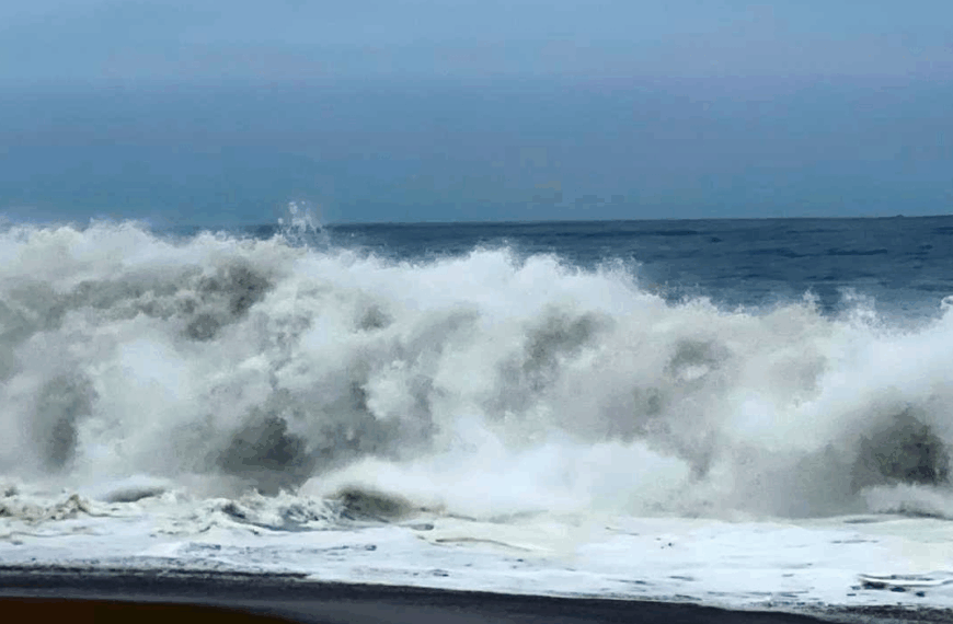 Marejadas en Chile: Prevención y Seguridad en Playas