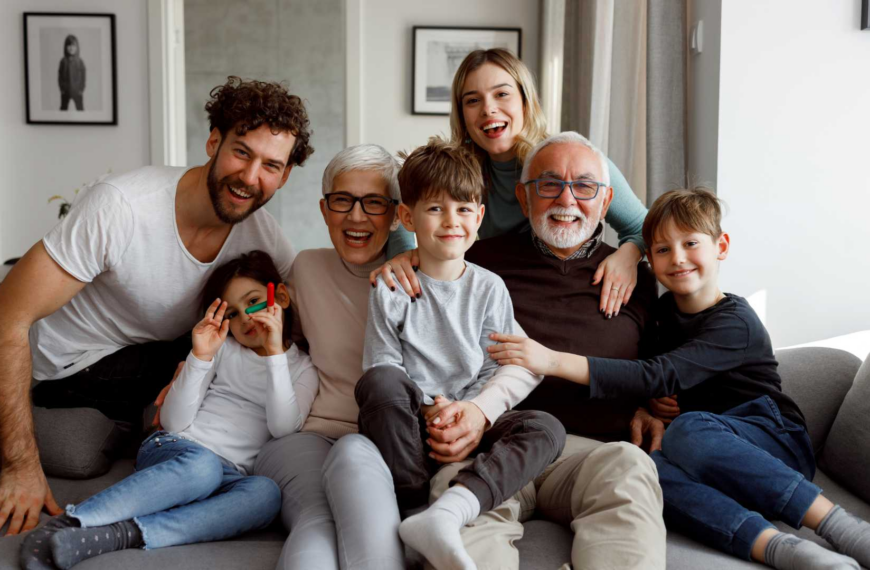 Reunificación Familiar: Investigaciones de Vuelos Migrantes