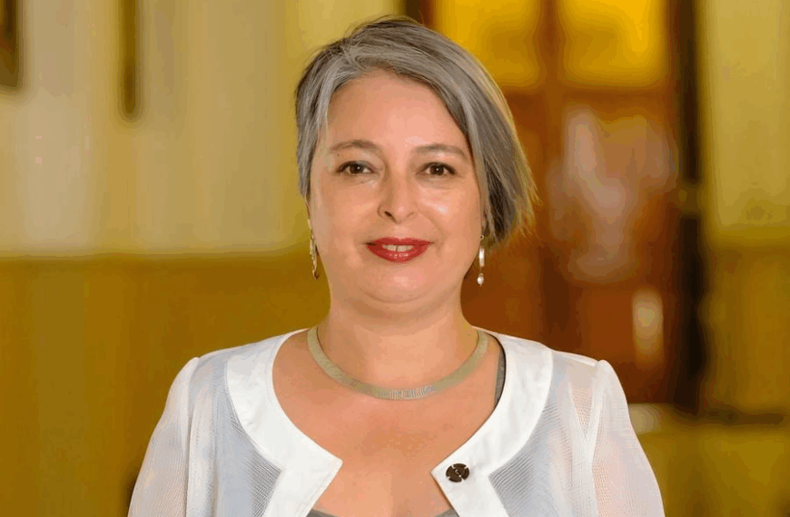 Jeannette Jara: Avances en Derechos Sociales y Comunicación