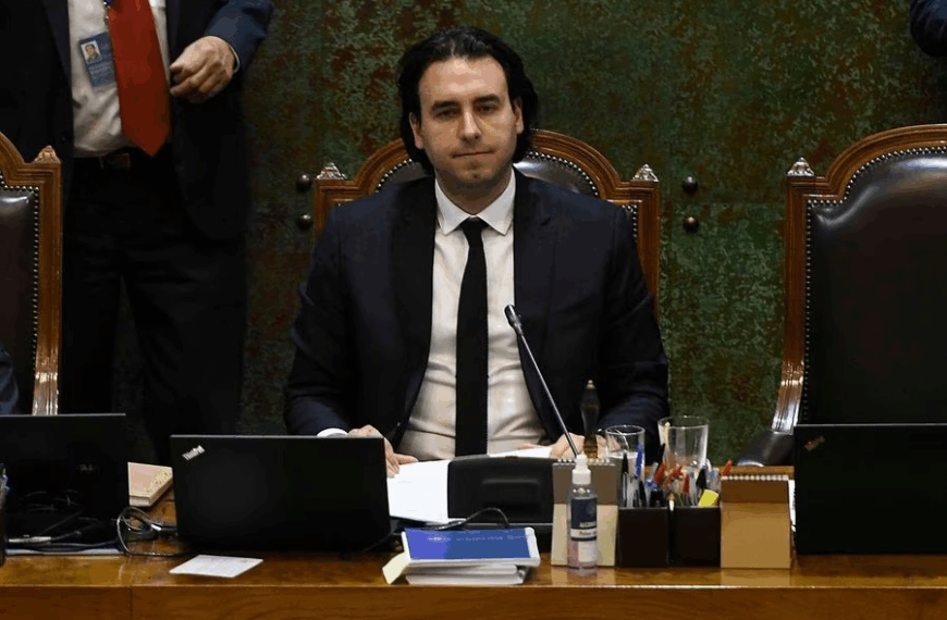 Vlado Mirosevic renuncia en la carrera presidencial 2023