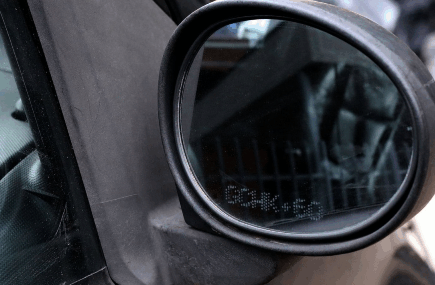 Grabado de Patentes en Motocicletas: Normativa Específica