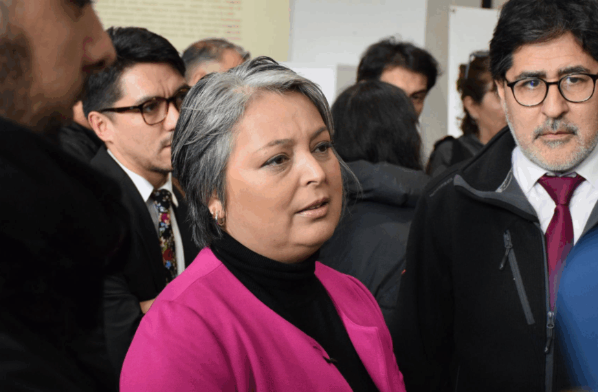 Jeannette Jara y el litio: Su visión estratégica para Chile