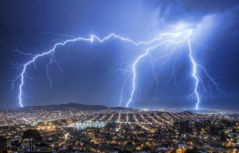 Tormentas eléctricas: Aviso para regiones de Chile