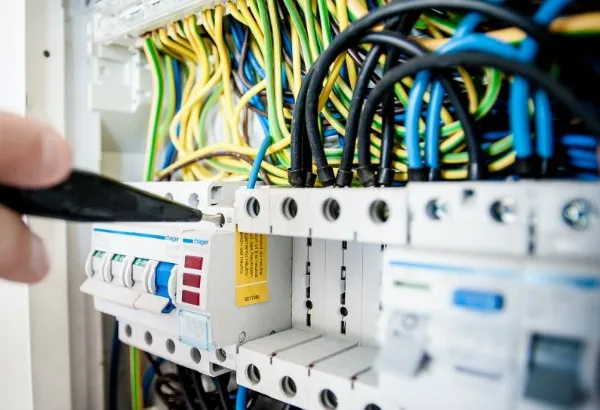 Tarifas eléctricas: Distorsiones y propuestas de mejora