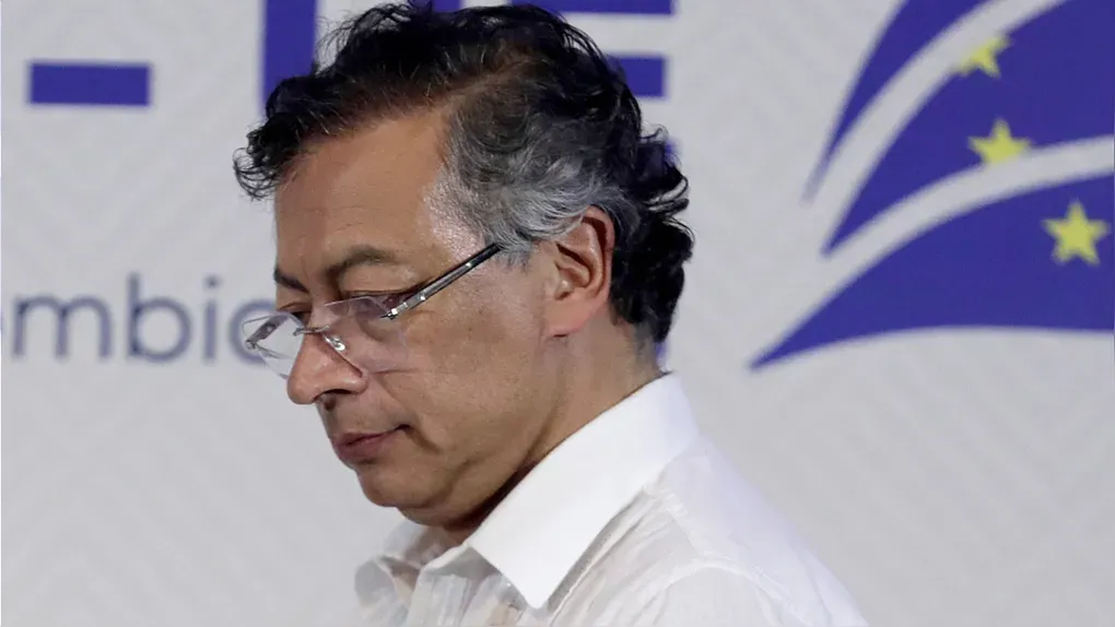 Gasto en el Ménage Strip Club: La Polémica de Petro