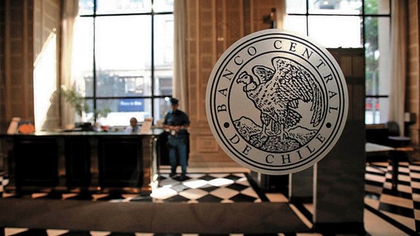 Política Monetaria en Chile: Perspectivas y Proyecciones