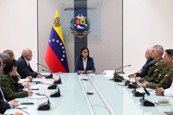 Delcy Rodríguez reafirma apoyo a Nicolás Maduro en Venezuela