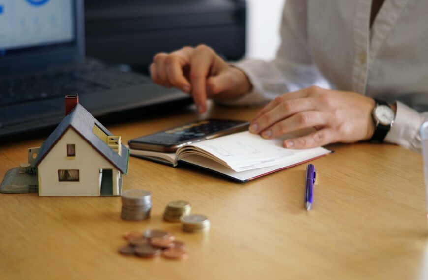 Alza de la UF: Impacto en la Economía Familiar y los Gastos en Chile