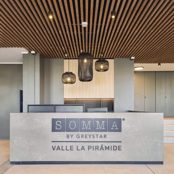 Proyecto Somma Valle La Pirámide: Transformación Urbana en Santiago